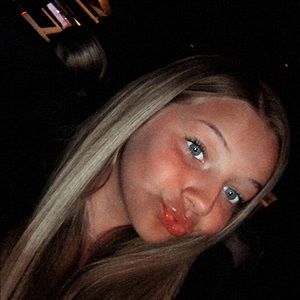 Meet your Posher, Angelina